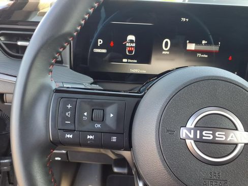 Used 2025 Nissan Kicks SR AWD/4WD image 8