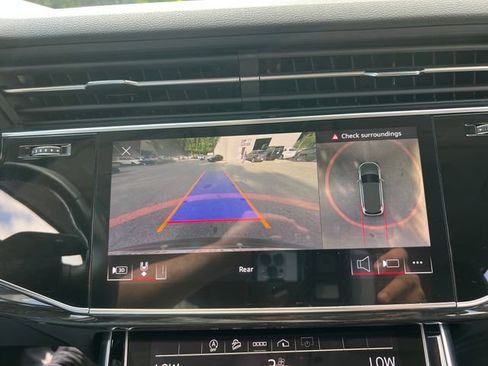 Used 2022 Audi Q7 3.0T Premium Plus image 27