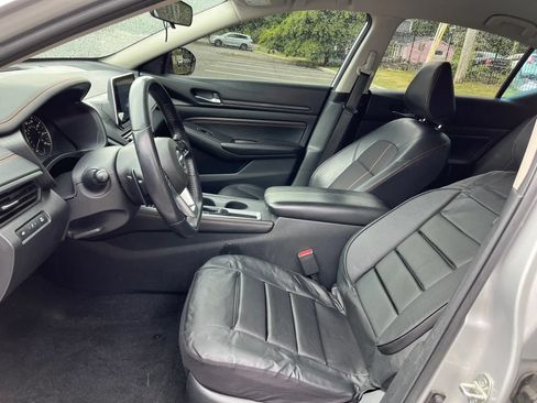 Used 2020 Nissan Altima 2.5 SR FWD image 12