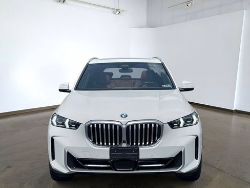 Used 2024 BMW X5 xDrive40i w/ Premium Package AWD/4WD image 2