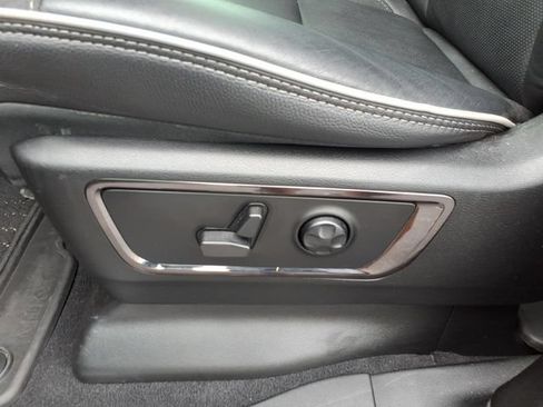 Used 2025 RAM 1500 Limited w/ Trailer Tow Group AWD/4WD image 5