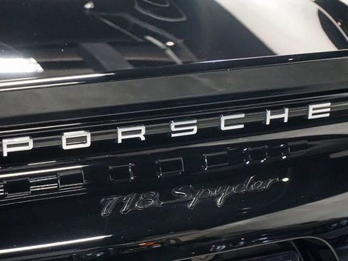 Used 2022 Porsche 718 Boxster Spyder RWD image 70