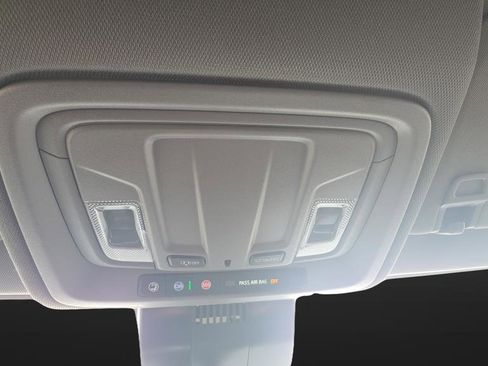 Used 2024 Chevrolet Silverado 1500 LT AWD/4WD image 17