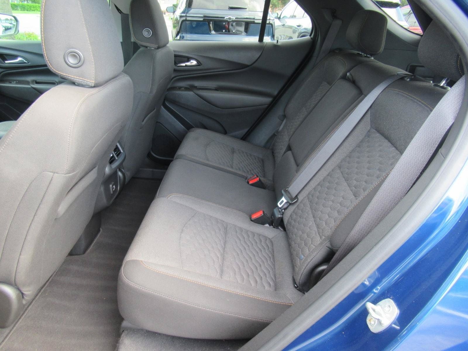 Used 2021 Chevrolet Equinox LT AWD/4WD image 36