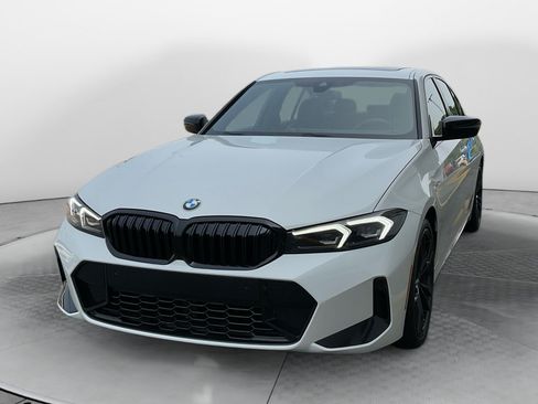 Used 2024 BMW 330i Sedan w/ M Sport Package RWD image 3