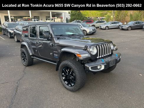 Used 2022 Jeep Wrangler Unlimited Sahara image 1
