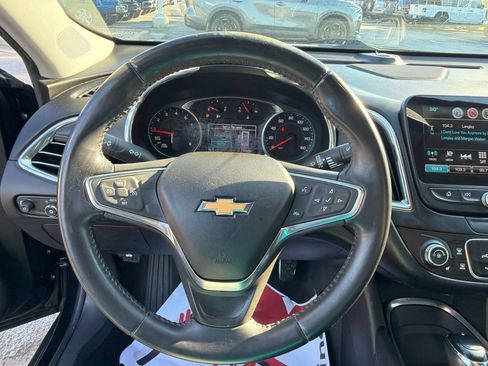 Used 2017 Chevrolet Malibu LT w/ Leather Package FWD image 20