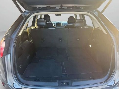 Used 2019 Ford Edge Titanium w/ Equipment Group 301A image 6