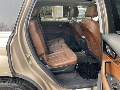 Used 2018 Audi Q7 3.0T Premium image 14