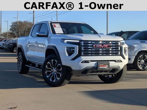 Used 2024 GMC Canyon Denali image 2