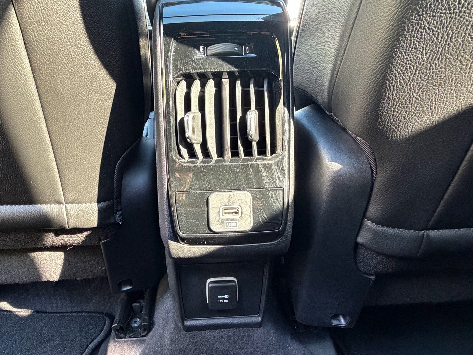 Used 2023 Jeep Compass Latitude w/ Sun and Sound Group AWD/4WD image 46