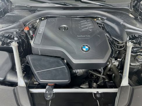 Used 2023 BMW 530i w/ Premium Package image 36