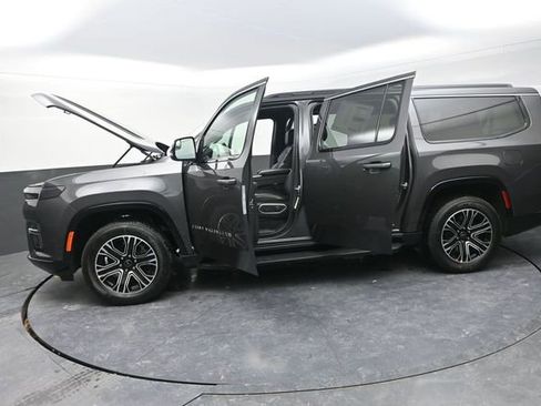 New 2026 Jeep Grand Wagoneer L 4WD image 32