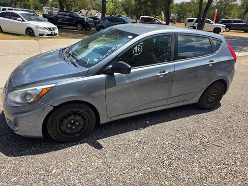 Used 2017 Hyundai Accent SE FWD image 3