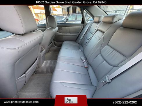 Used 2001 Toyota Avalon XL image 39