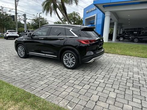 Used 2023 INFINITI QX50 Luxe w/ Accent Package FWD image 31