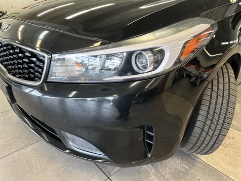 Used 2017 Kia Forte LX image 16