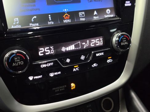 Used 2018 Nissan Murano Platinum AWD/4WD image 18