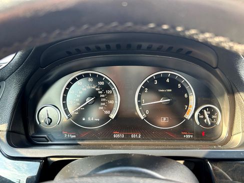 Used 2011 BMW 750Li image 19