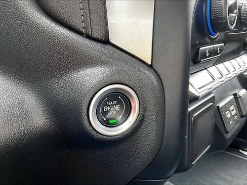 Used 2020 Chevrolet Silverado 1500 LT w/ Texas Edition RWD image 31