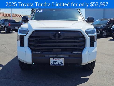 Used 2025 Toyota Tundra Limited AWD/4WD image 3