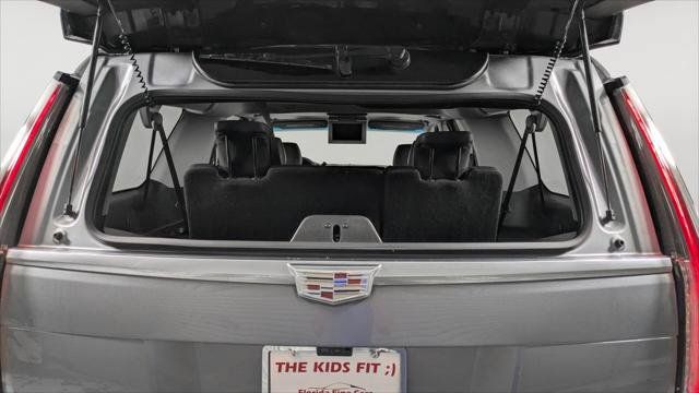 Used 2019 Cadillac Escalade ESV Luxury RWD image 19