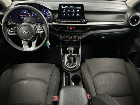 Used 2020 Kia Forte LXS FWD image 3