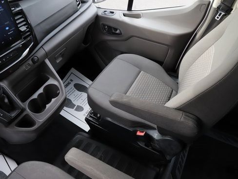 Used 2023 Ford Transit 350 XLT image 26