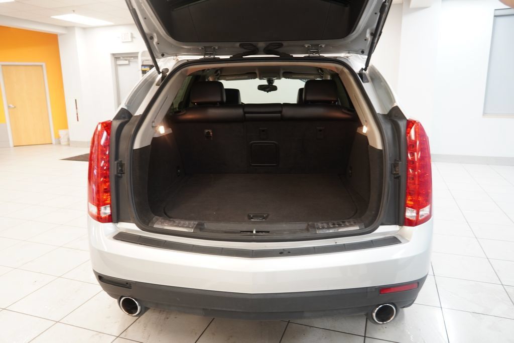 Used 2015 Cadillac SRX FWD image 9