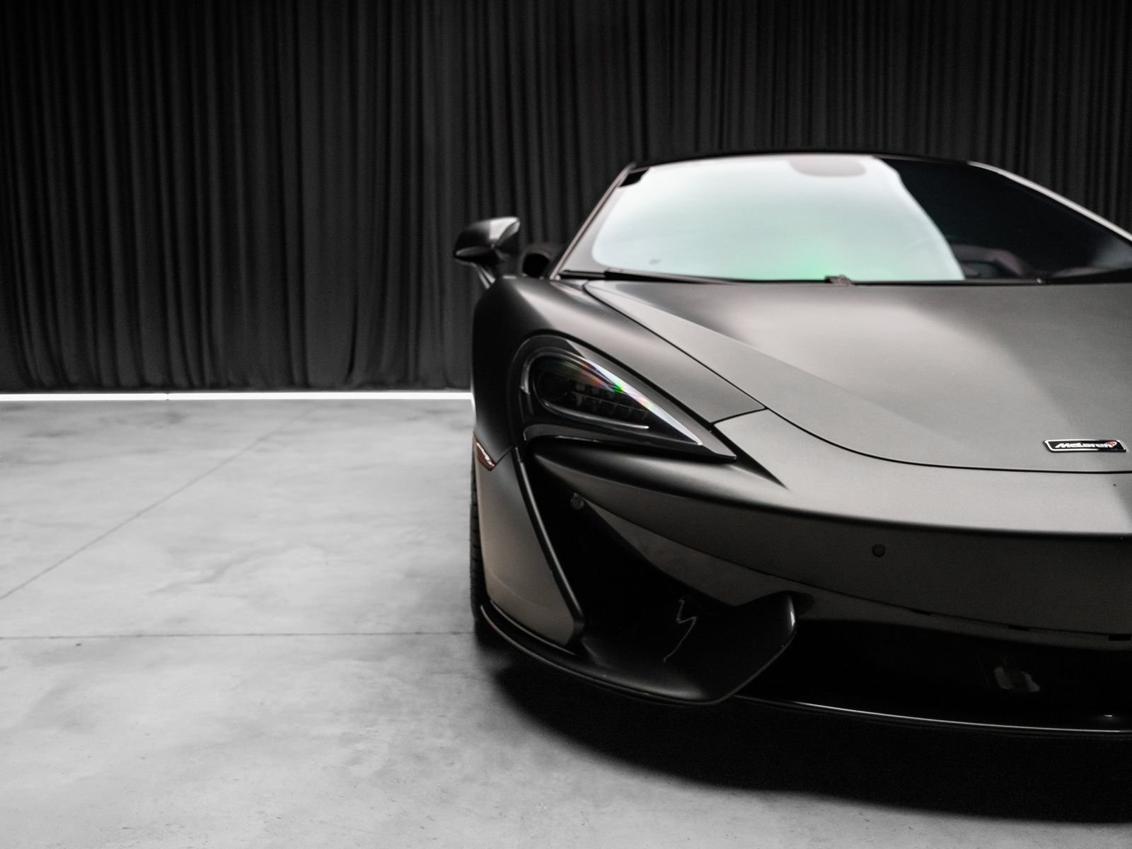 Used 2017 McLaren 570S RWD image 22