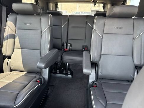 Used 2024 Cadillac Escalade Premium Luxury w/ Performance Package AWD/4WD image 16