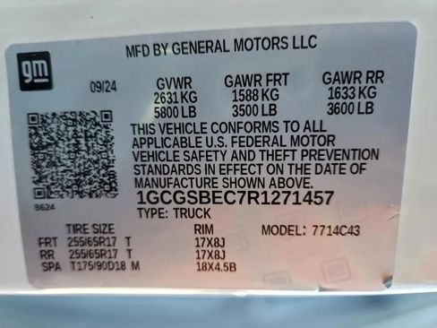 Used 2024 Chevrolet Colorado W/T w/ Safety Package image 12