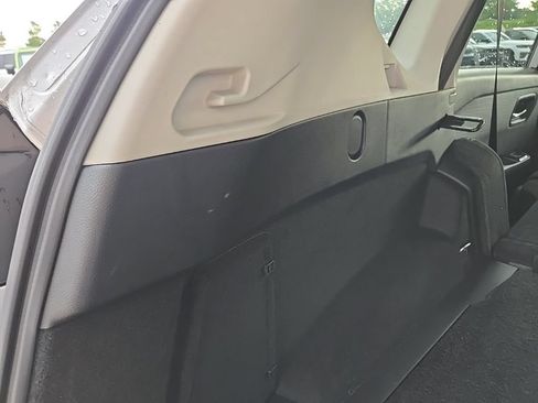 Used 2023 Nissan Rogue SV AWD/4WD image 88
