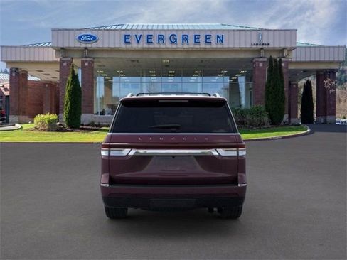 New 2024 Lincoln Navigator Reserve image 5
