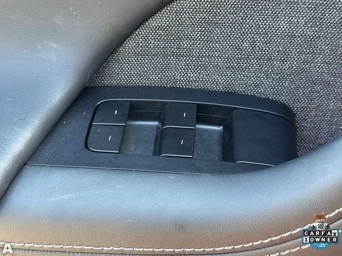 Used 2025 Tesla Model X AWD/4WD image 28