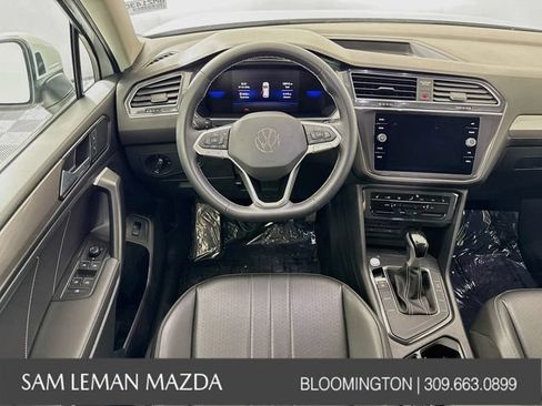 Used 2024 Volkswagen Tiguan SE FWD image 21