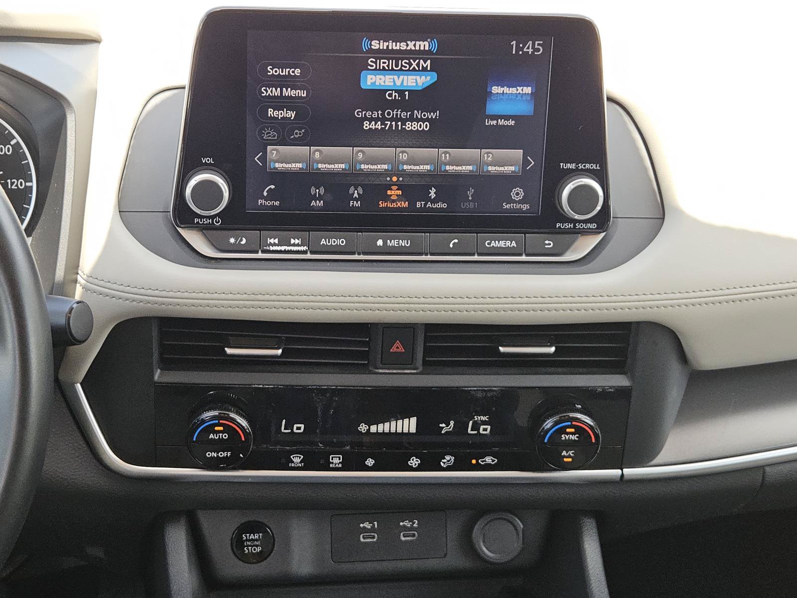 Used 2025 Nissan Rogue SV AWD/4WD image 13