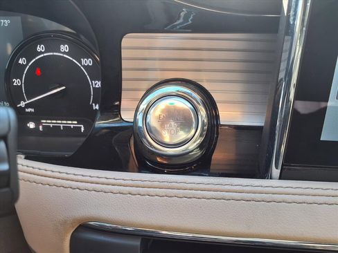 Certified 2021 Lincoln Corsair FWD image 12