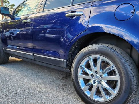 Used 2011 Ford Edge SEL w/ 202A Rapid Spec Order Code image 9