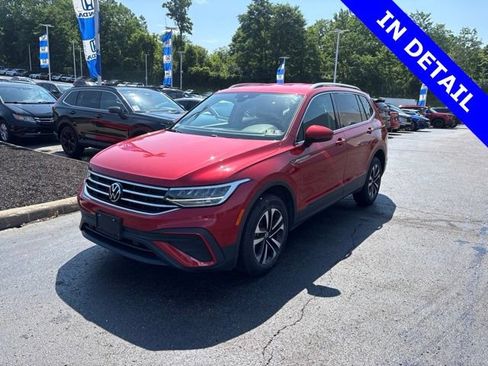 Used 2022 Volkswagen Tiguan SE AWD/4WD image 2