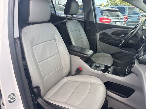Used 2020 GMC Terrain SLT w/ Preferred Package image 16