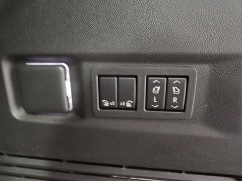 Certified 2023 Chevrolet Tahoe LT w/ Luxury Package image 15