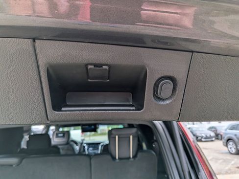 Used 2017 Cadillac Escalade Platinum AWD/4WD image 43