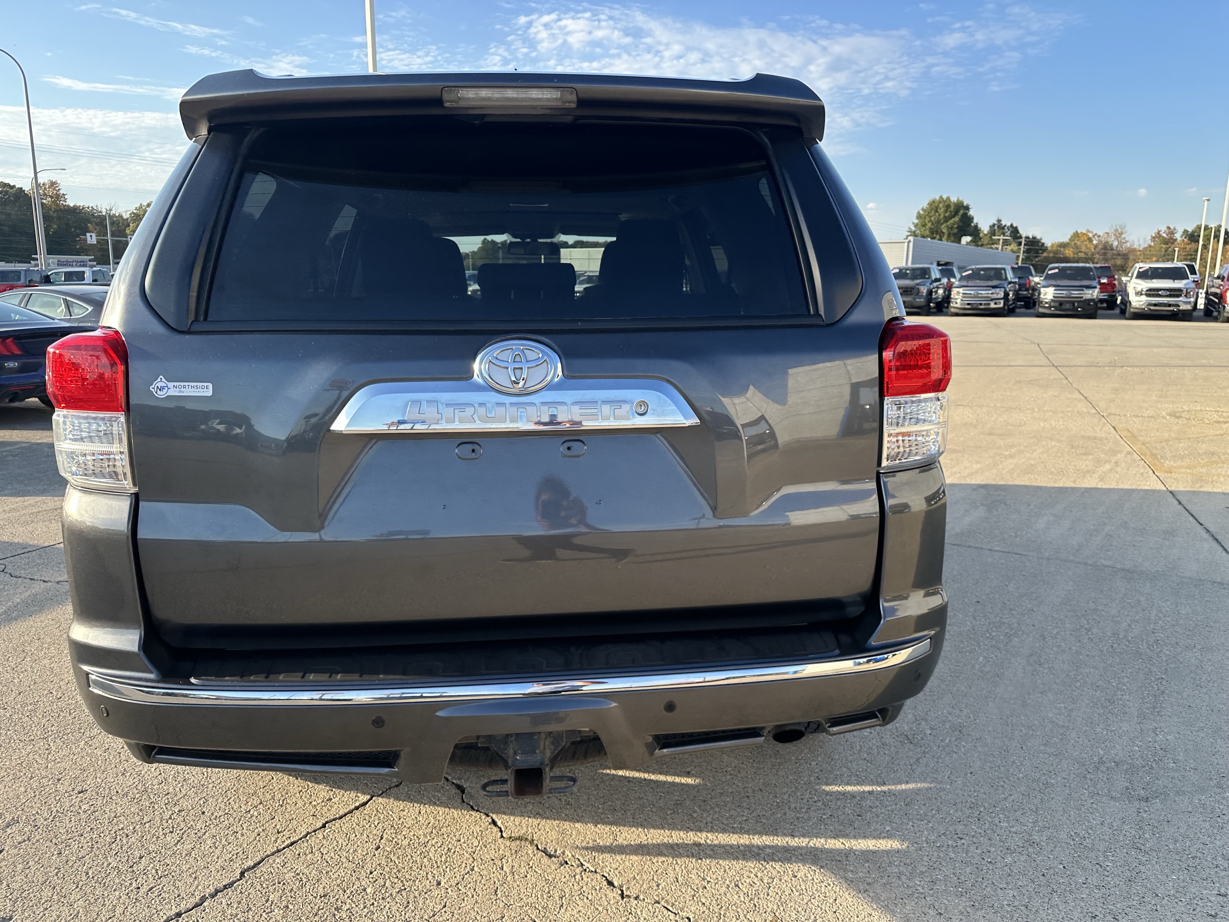 Used 2011 Toyota 4Runner SR5 w/ Convenience Pkg AWD/4WD image 6