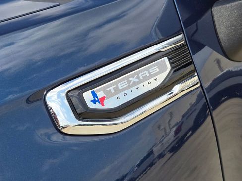 Used 2022 GMC Sierra 1500 SLT image 33