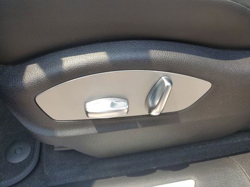 Used 2022 Porsche Macan S image 11