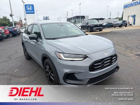 Used 2024 Honda HR-V Sport image 1