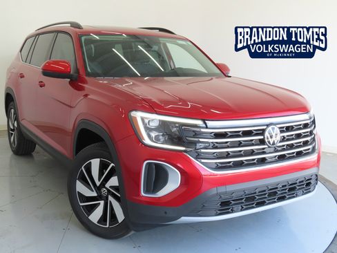 New 2025 Volkswagen Atlas SE image 1