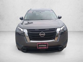 Used 2025 Nissan Pathfinder SV FWD video 2