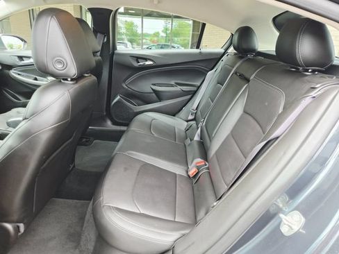 Used 2017 Chevrolet Cruze Premier FWD image 16
